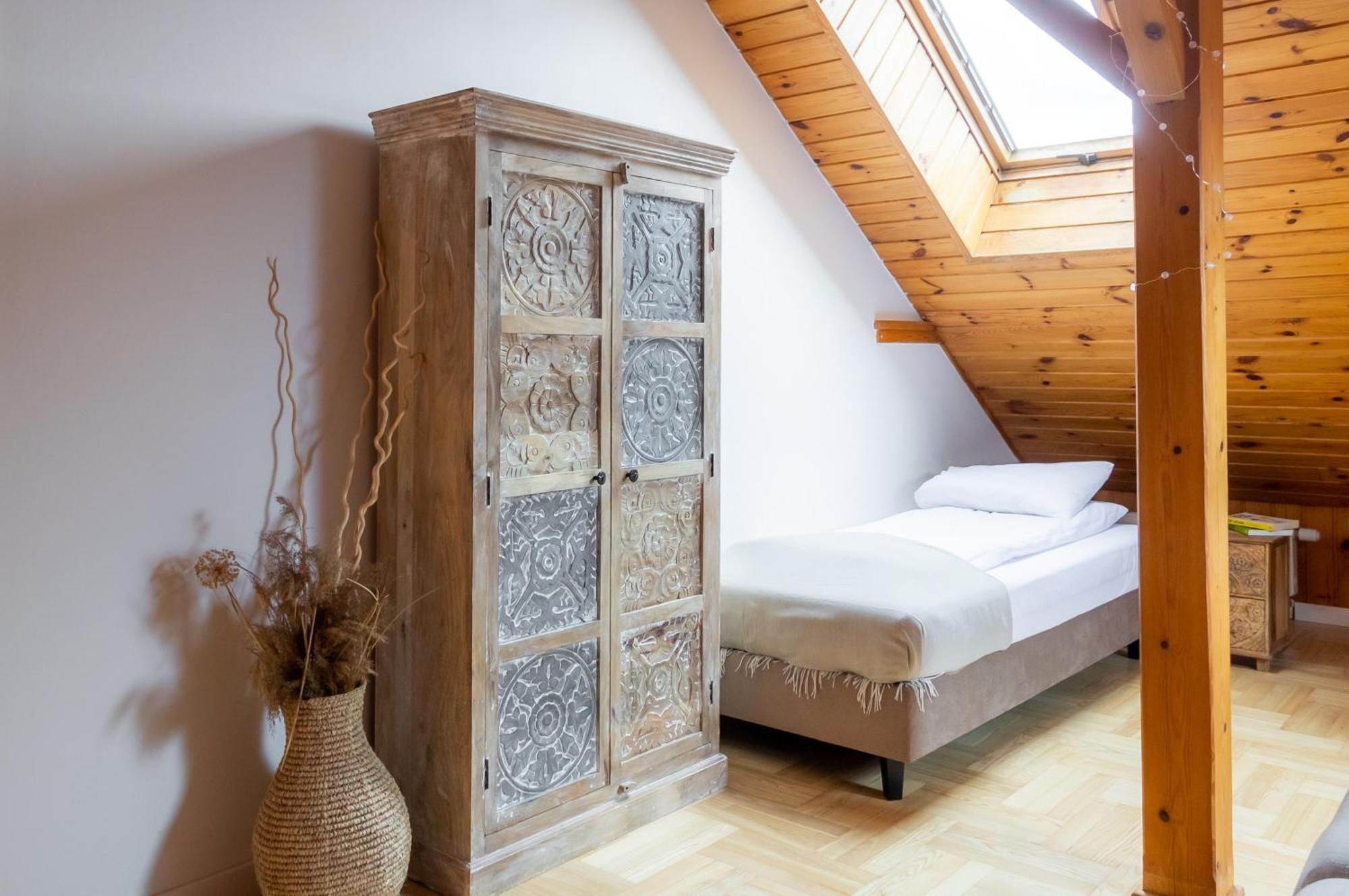 Blisshouse Luxurious Guesthouse Calm And Energetic Spot Near By City Surrounded By The Forest Where You Will Find Your Peace And Your People Cracovie Extérieur photo