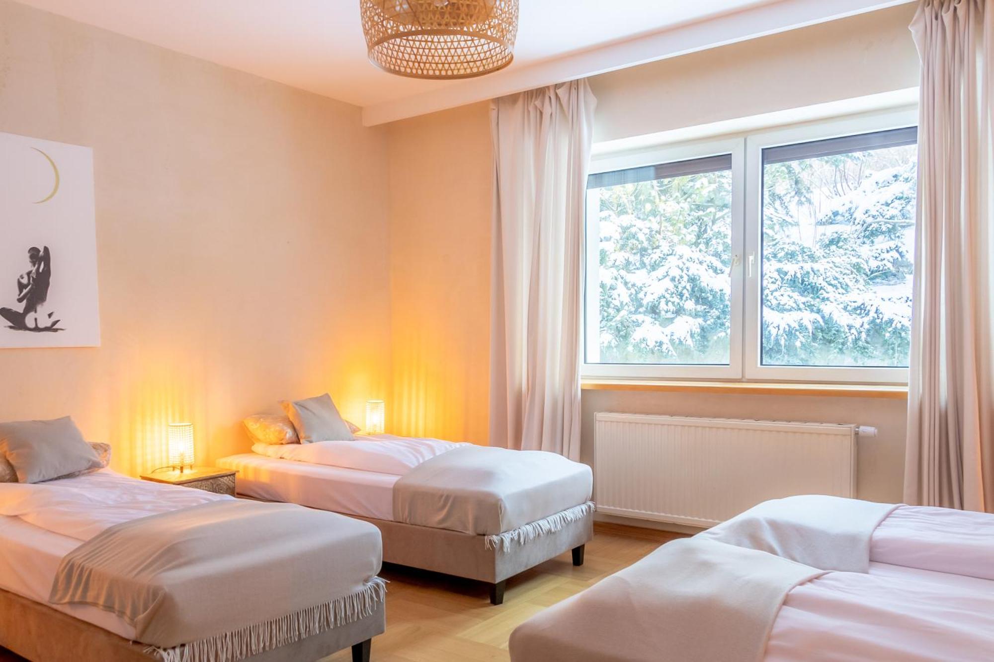 Blisshouse Luxurious Guesthouse Calm And Energetic Spot Near By City Surrounded By The Forest Where You Will Find Your Peace And Your People Cracovie Extérieur photo