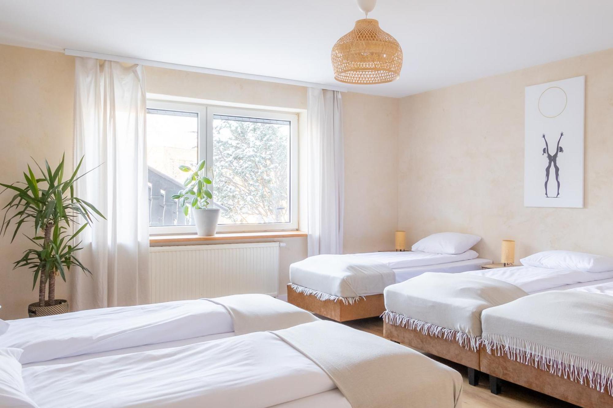 Blisshouse Luxurious Guesthouse Calm And Energetic Spot Near By City Surrounded By The Forest Where You Will Find Your Peace And Your People Cracovie Extérieur photo