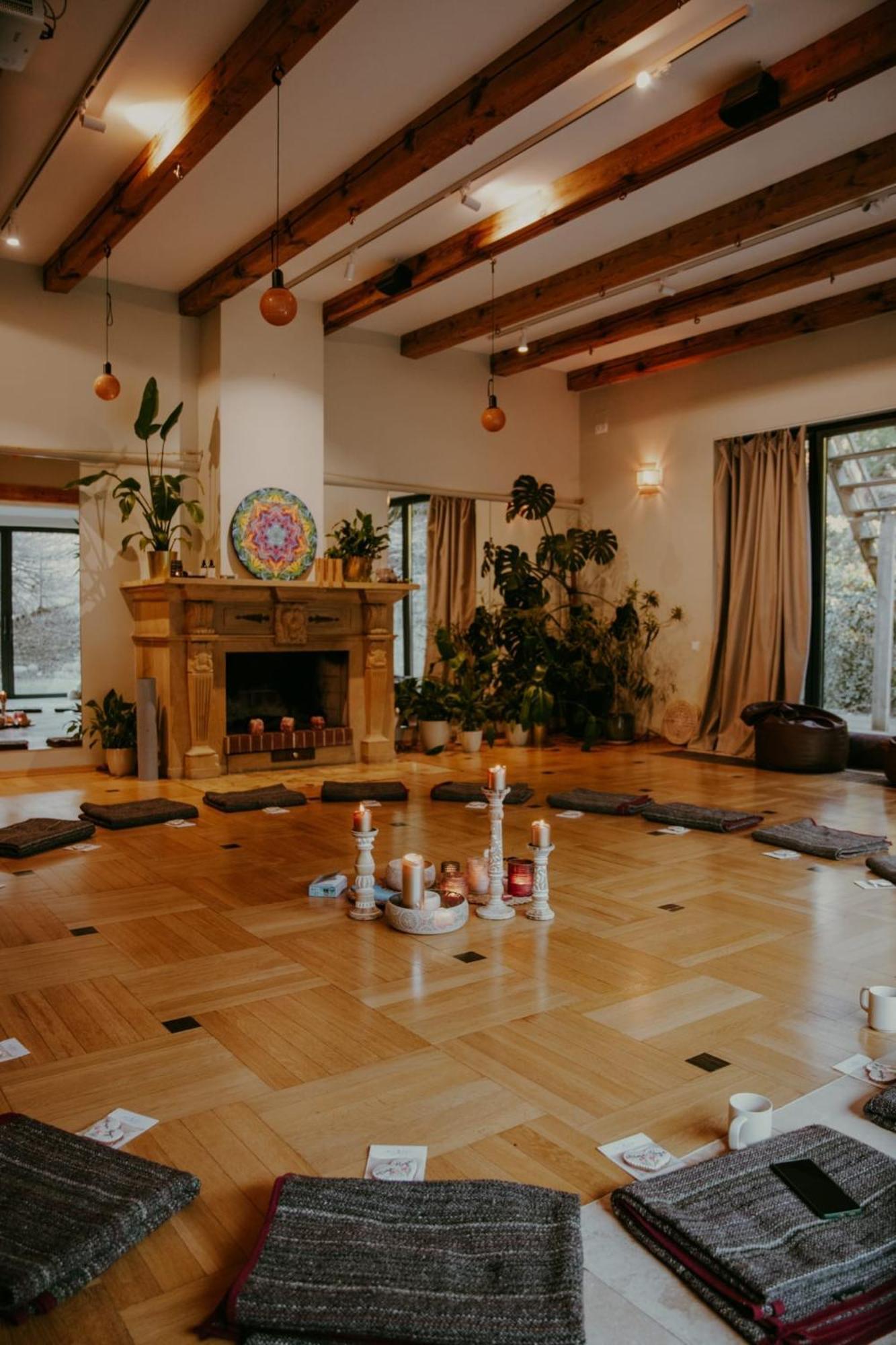 Blisshouse Luxurious Guesthouse Calm And Energetic Spot Near By City Surrounded By The Forest Where You Will Find Your Peace And Your People Cracovie Extérieur photo