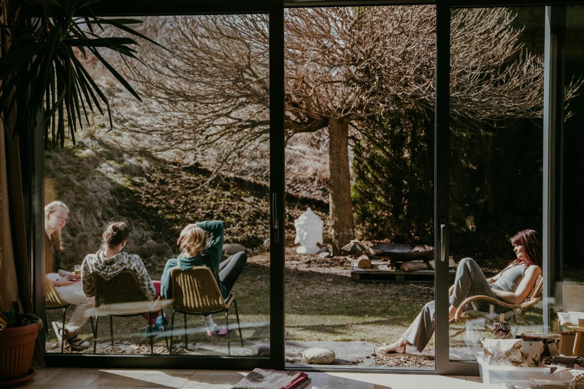 Blisshouse Luxurious Guesthouse Calm And Energetic Spot Near By City Surrounded By The Forest Where You Will Find Your Peace And Your People Cracovie Extérieur photo